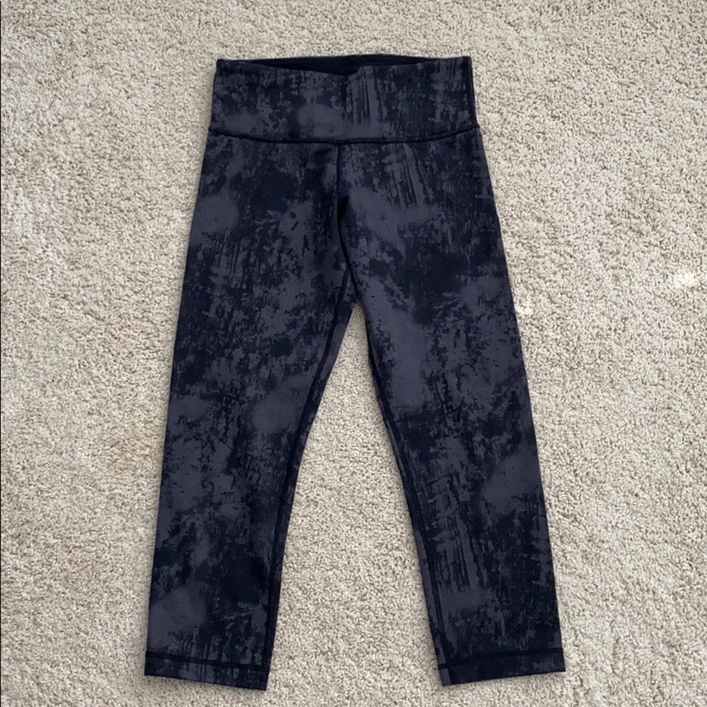 Lululemon crop Capri black grey size 4